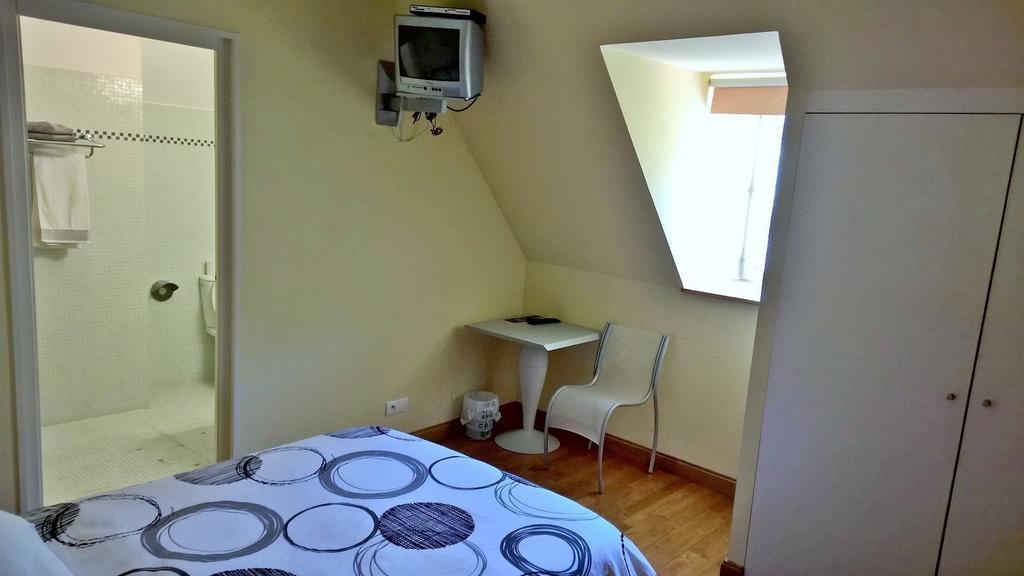 Hotel Chateau D'Arance Cette-Eygun Zimmer foto